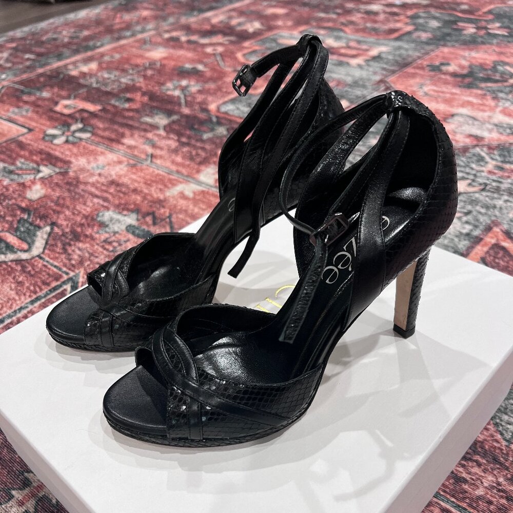 Adriana Sandal by Elizee Size 38 - Picture 5 of 7